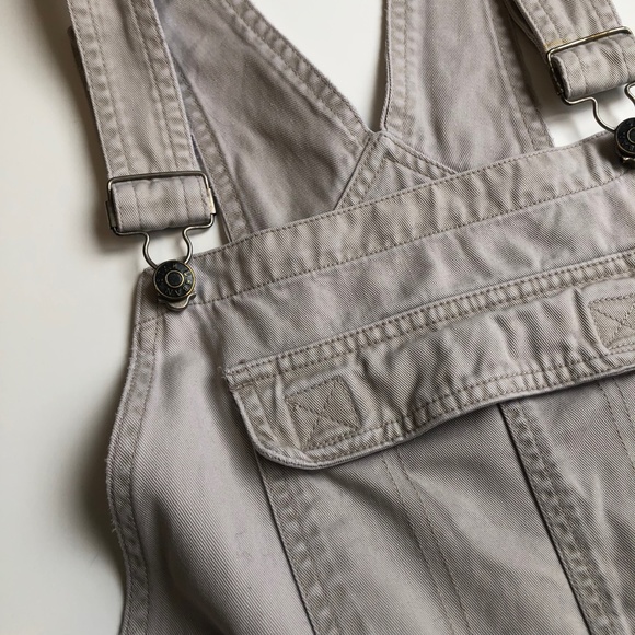 Vintage Ivory Overall Shorts - Picture 4 of 7